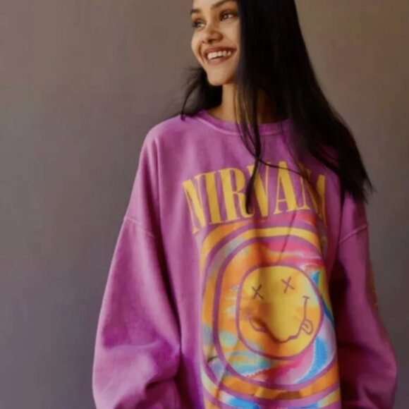 Nirvana Smile Oversized Fleece Crew Neck Sweatshirt - S/M - Picture 1 of 5